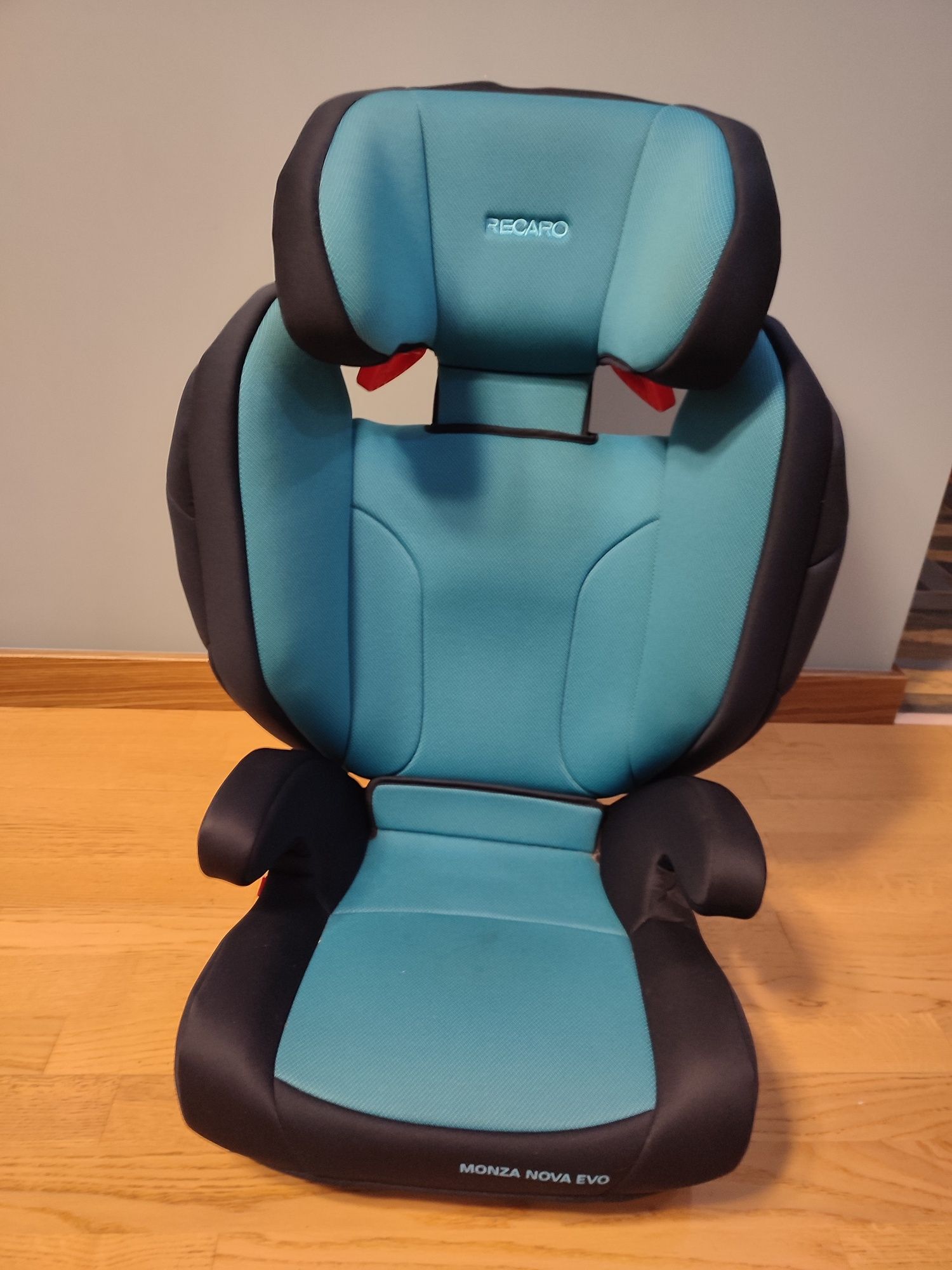 Автомобільне крісло Recaro Monza Nova EVO SeatFix