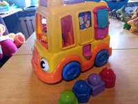 Zabawka dla małego dziecka - plastikowy samochód edukacyjny, sorter
