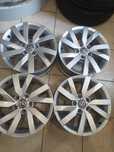 Sprzedam felgi aluminiowe VW R16