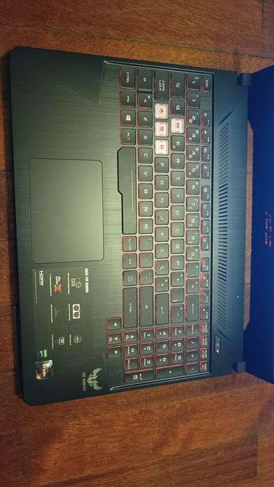 Portátil ASUS TUF Gaming FX505D