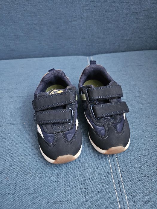 Adidaski r24 cool club