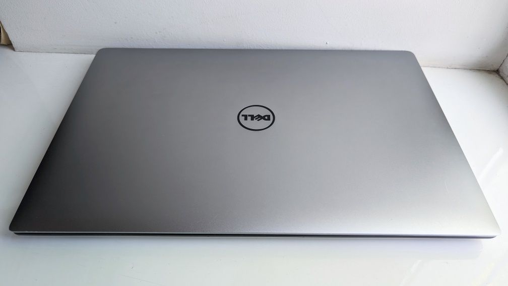 Ноутбук Dell Precision 5510 Core i7 nVidia M1000M 8-32/256-1Tb SSD m.2