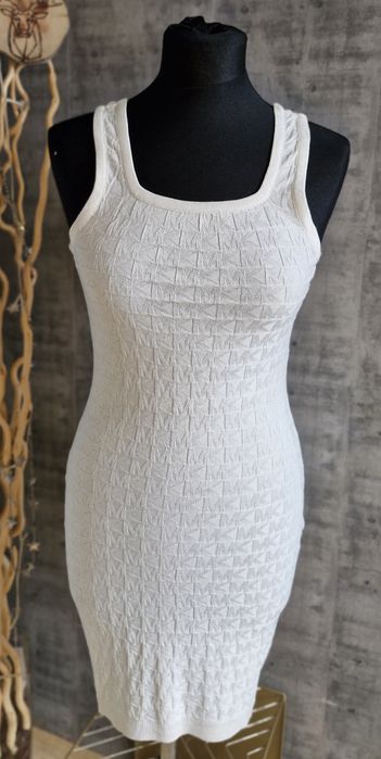 Sukienka Logowana MK rozmiar M  XL