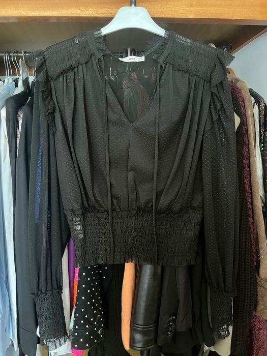 Crop top blusa preta Mango