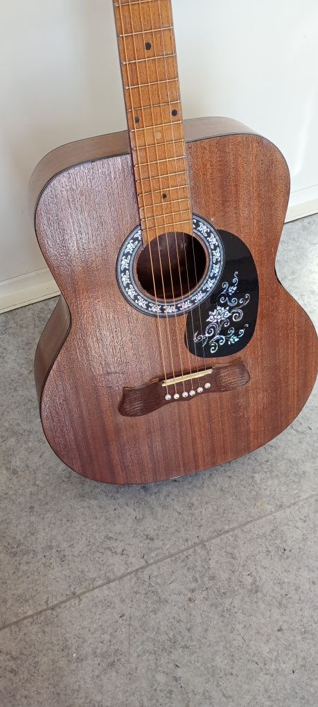 Gitara akustyczna