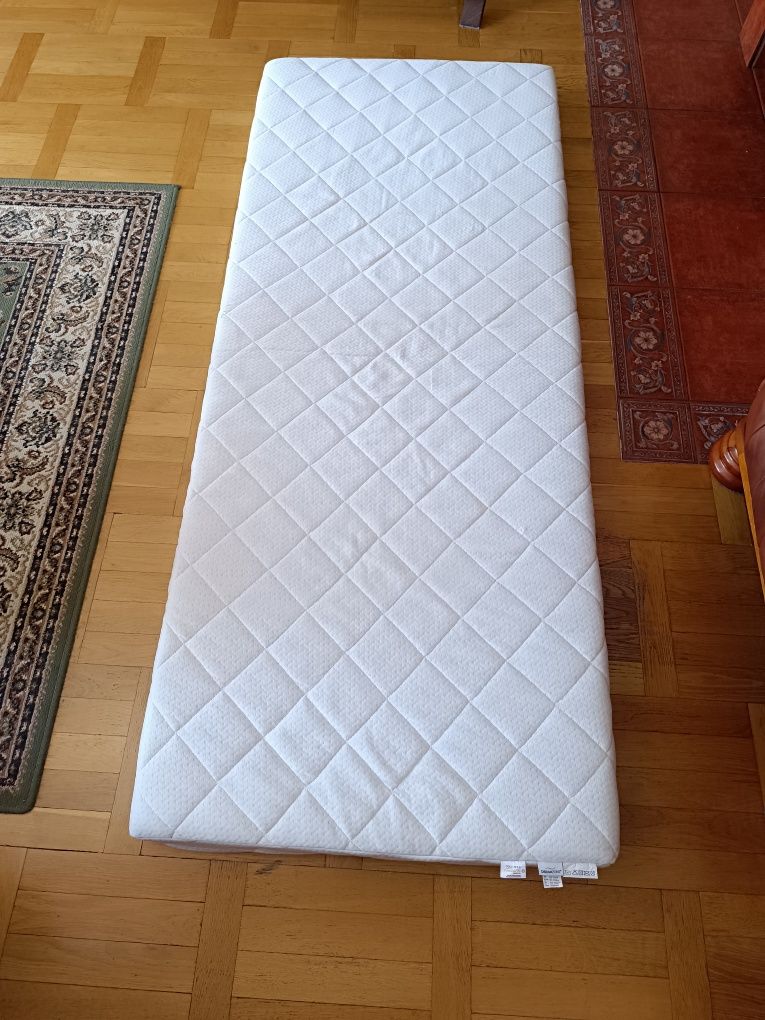 Materac piankowy 80 cm * 200 cm * 10 cm