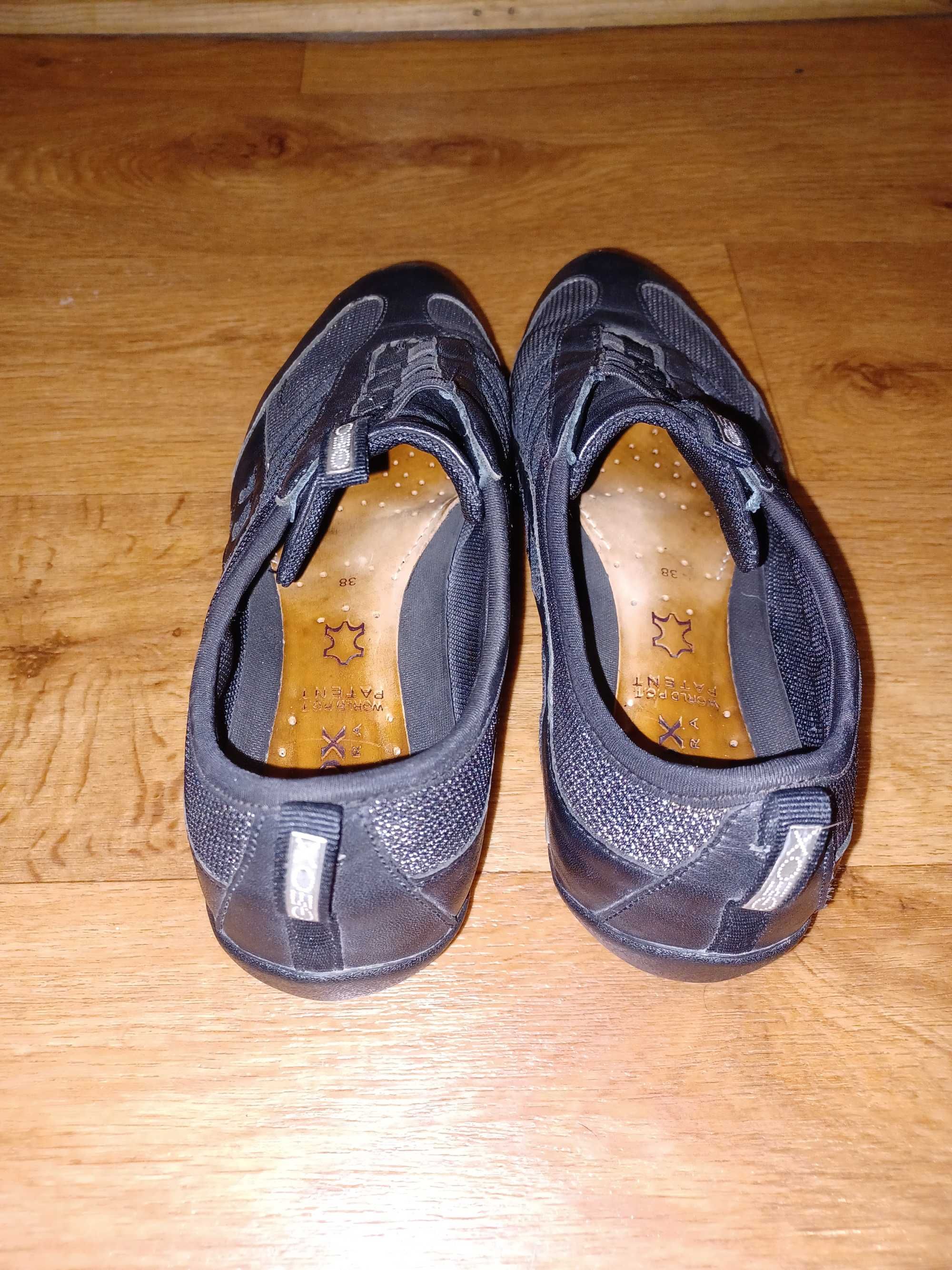 Кросівки мокасини туфлі geox