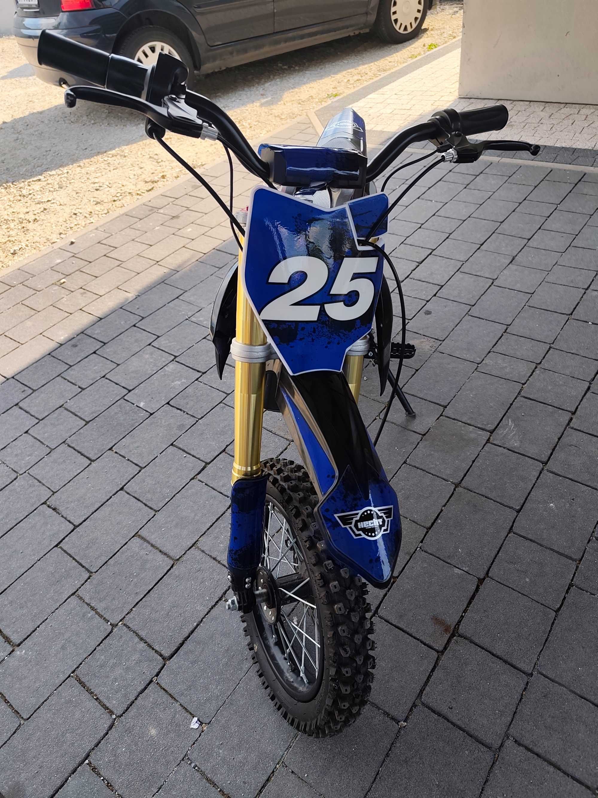 Cross elektryczny Motor akumulatorowy - HECHT 59100 BLUE 8-13 lat