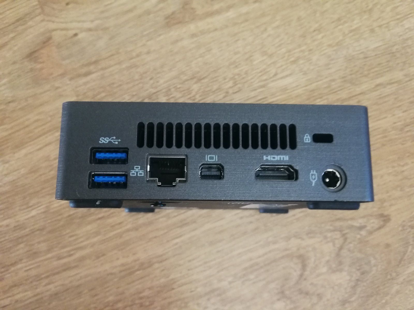 Міні ПК Bluechip Bisnessline S1730 i3-7100U 8/128gb ssd m.2 wifi