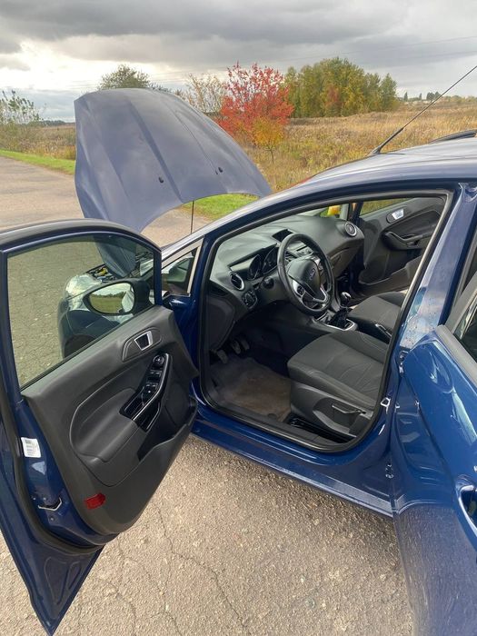 Ford fiesta MK7 2013