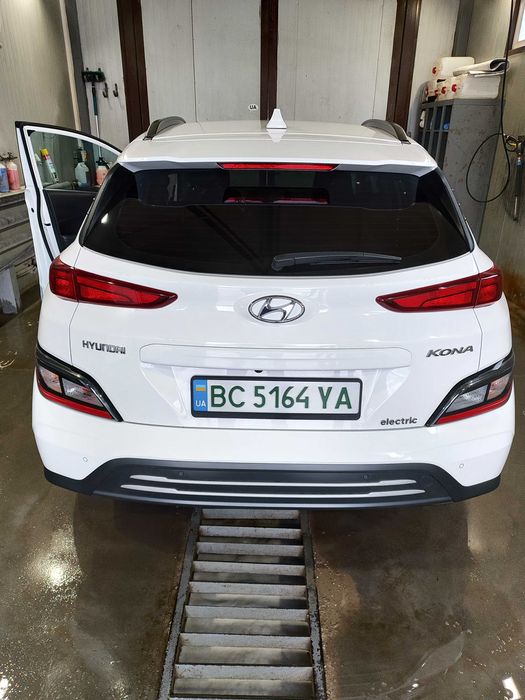 HYUNDAI kona electric