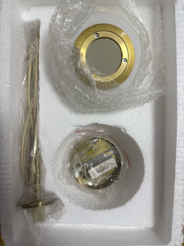 Lampa kula zlota wiszaca
