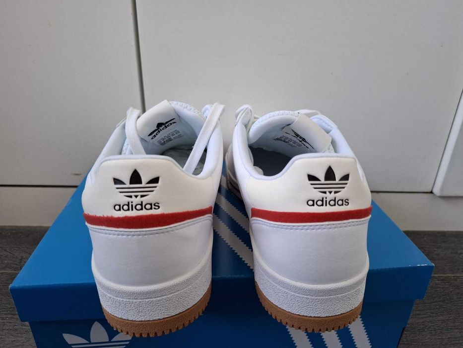 Adidas Court Torino 43