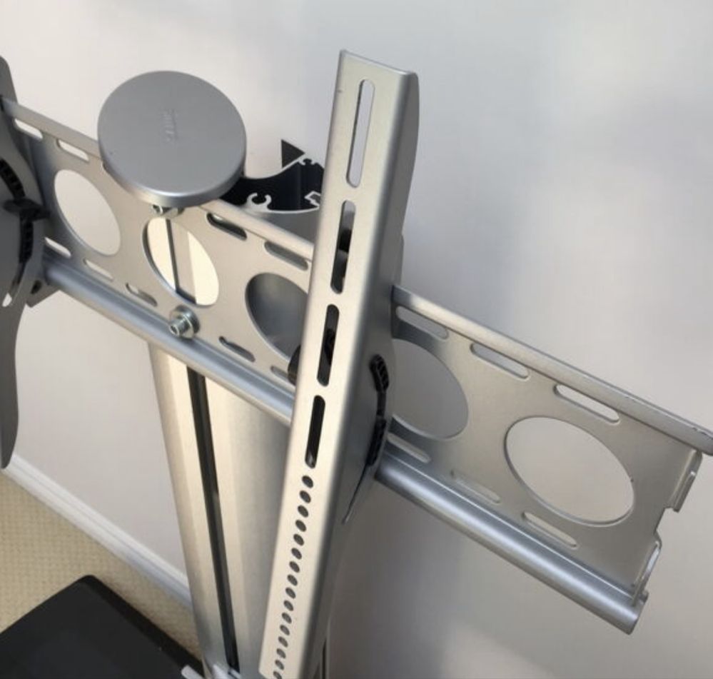 Suporte LCD universal Sanus 30" a 50"