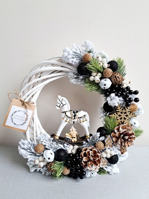 Wianek świąteczny zimowy dekoracja ozdoba stroik wieniec na drzwi