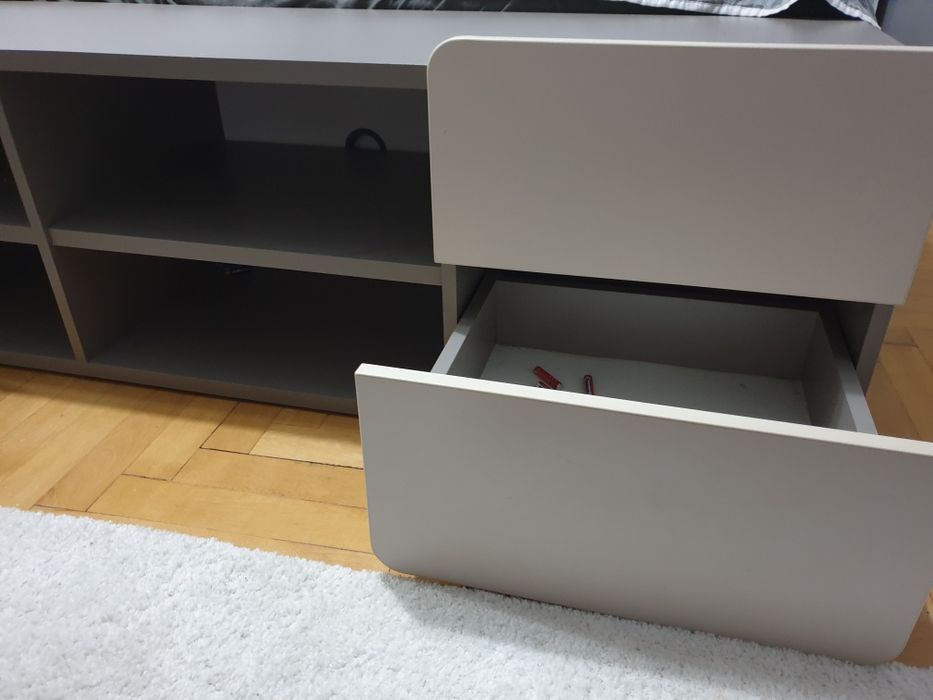 Regał i szafka VOX 2 PIR, stan bardzo dobry, idealny dla chlopaka