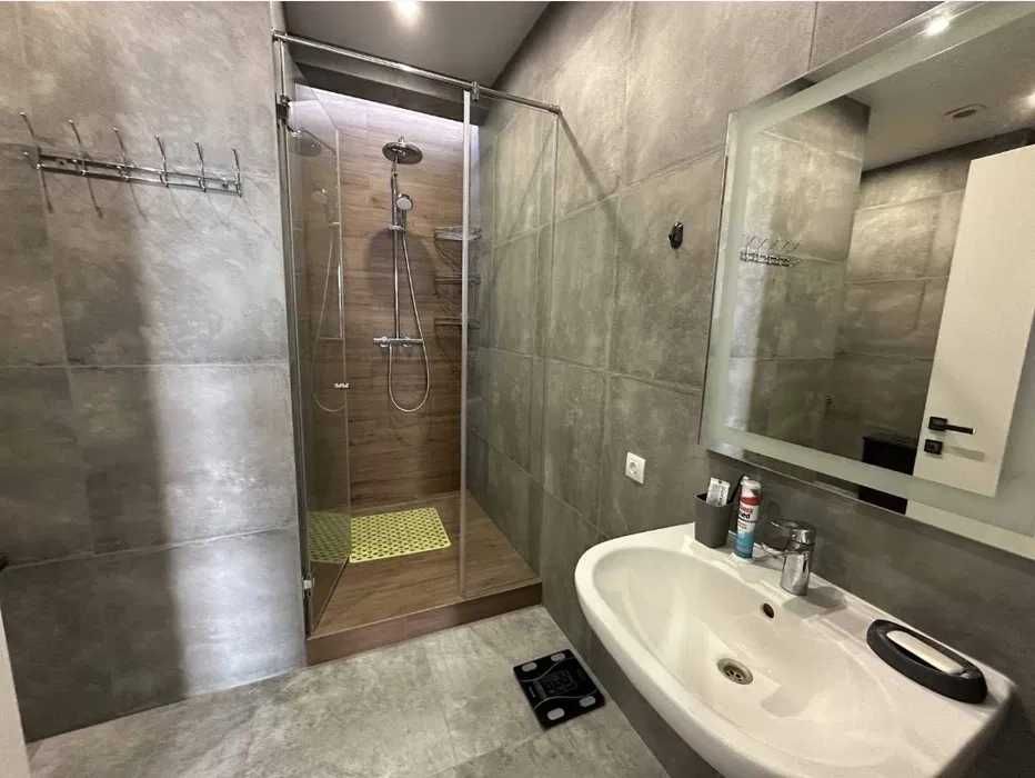 Продам 2 квартиру с шикарным ремонтом в ЖК" Павловский кварталл"