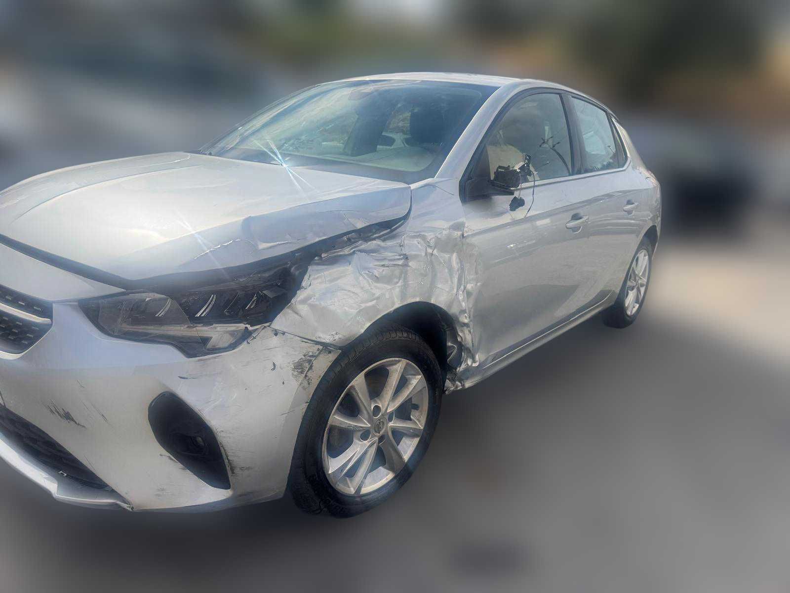 Opel Corsa F Hatchback 1.2 de 2023 Salvado