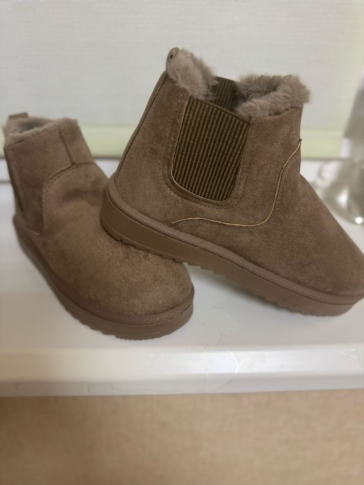 Теплые женские угги