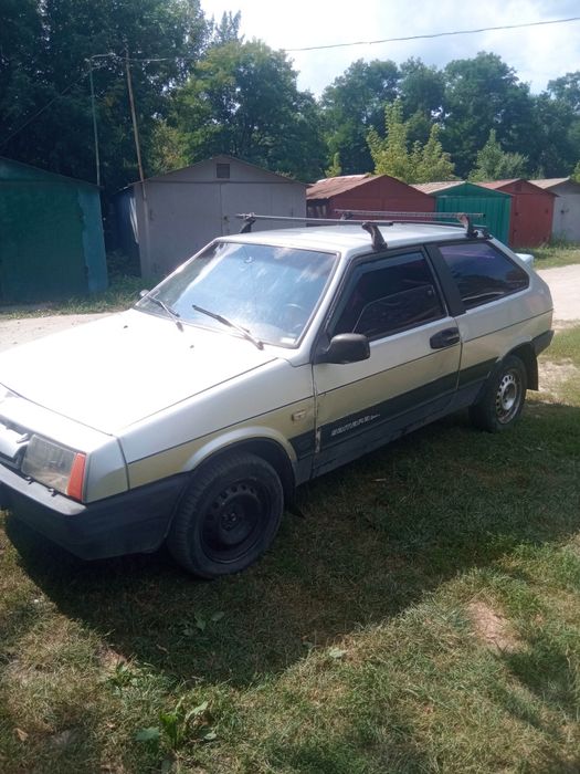 Продам ваз 2108 на полном ходу, машина ездит каждый день