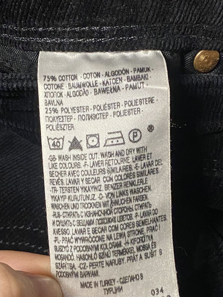 вельветові жіночі штани левайс 627 levis вінтаж чорні