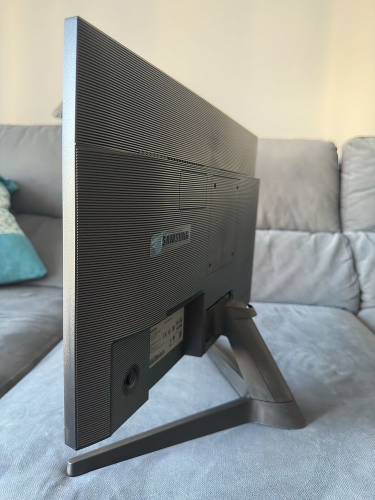 Monitor Samsung 24”