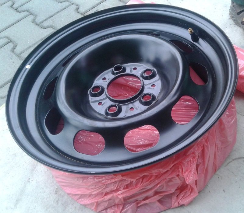 4 Nowe Felgi Stalowe Oryginalne BMW 3 F30 F31 7Jx16H2 IS31 ET31 5x120