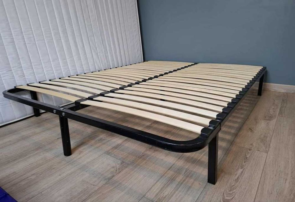 cama de casal estrado + colchão + cabeceira 150x190
