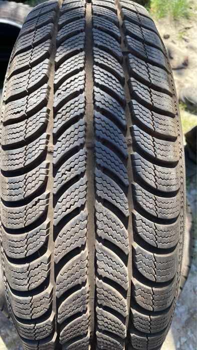 Продаж зимових/всесезонних шин