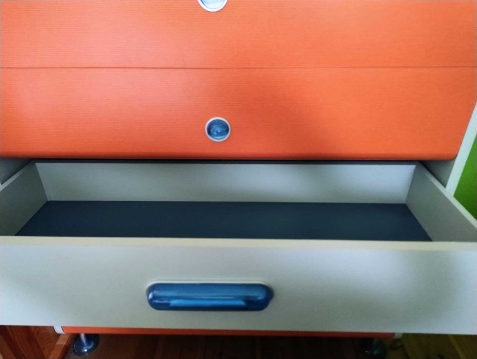 Black Red White komplet mebli Capslock – regały, komody, stolik