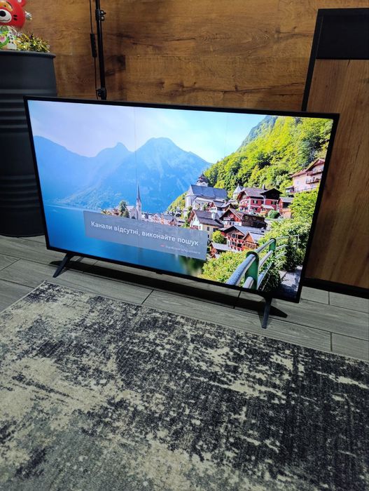 Продам телеефизар  LG Smart tv 43