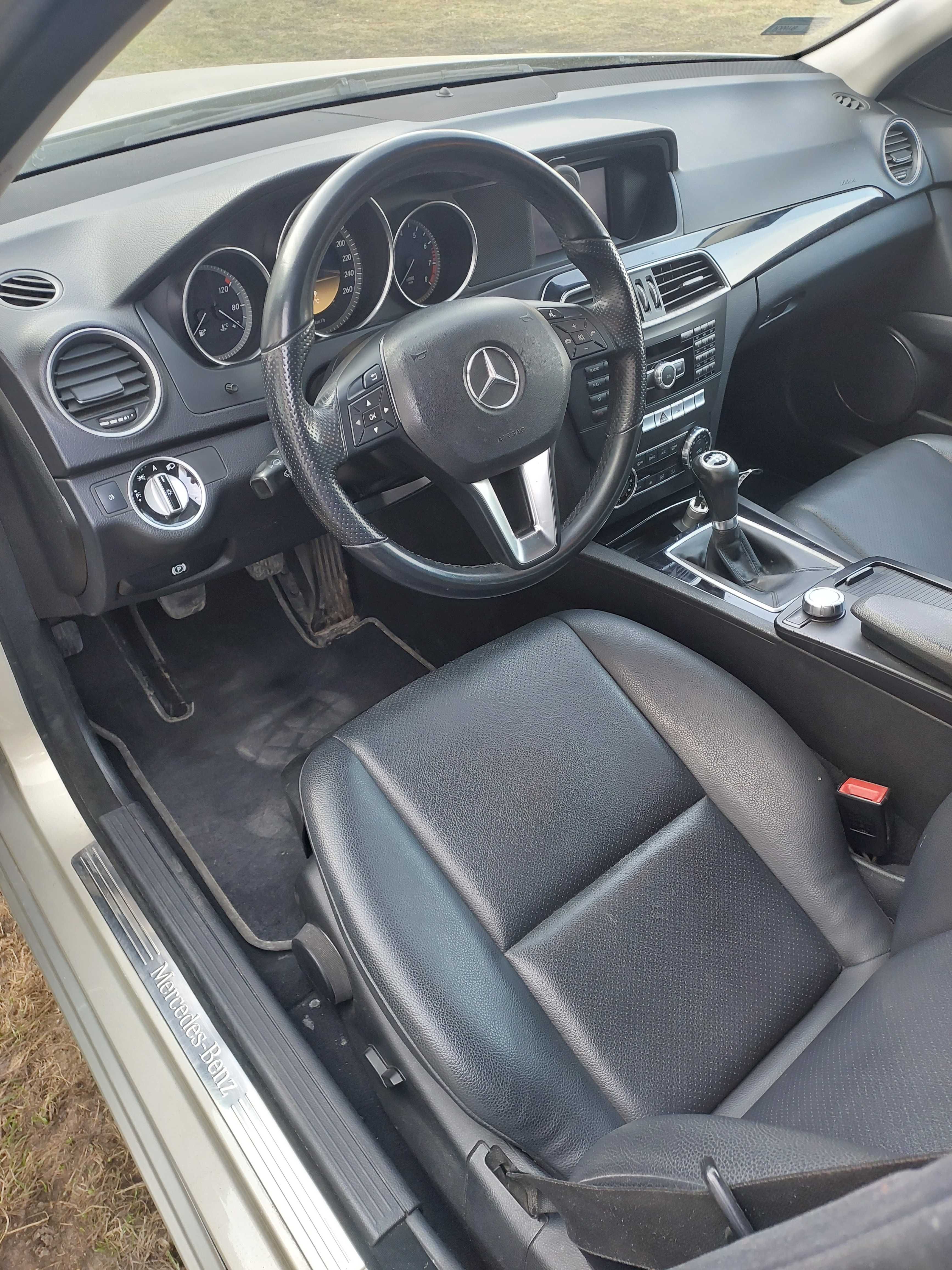 Mercedes w204 C200. 1.8CGI