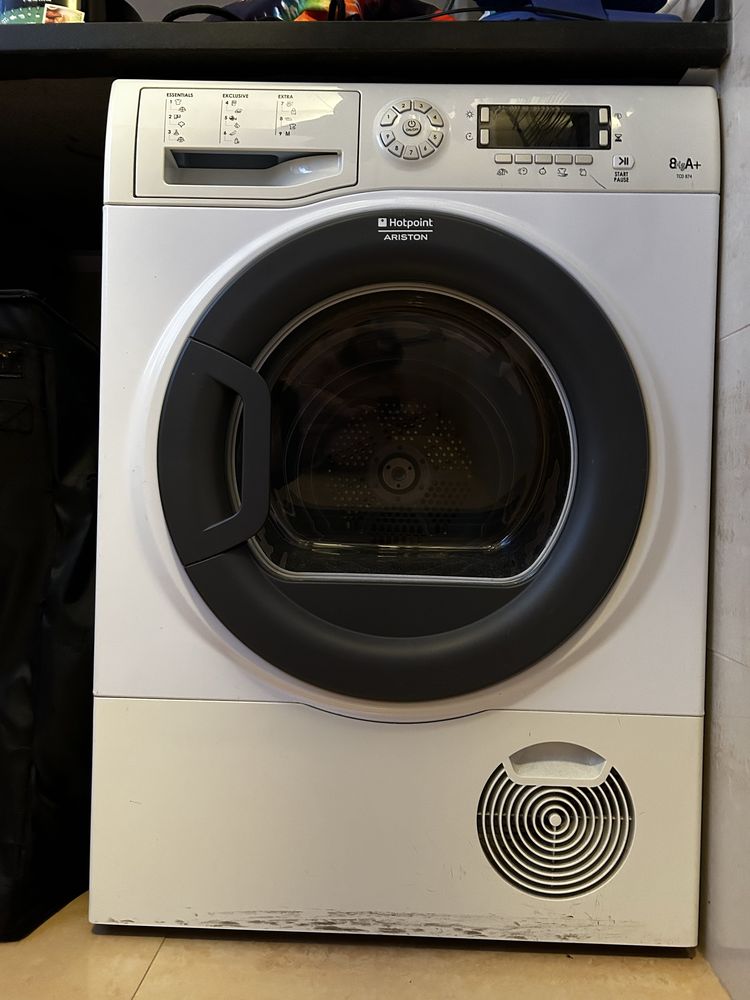 Máquina secadora Hotpoint Ariston 8kgs A+