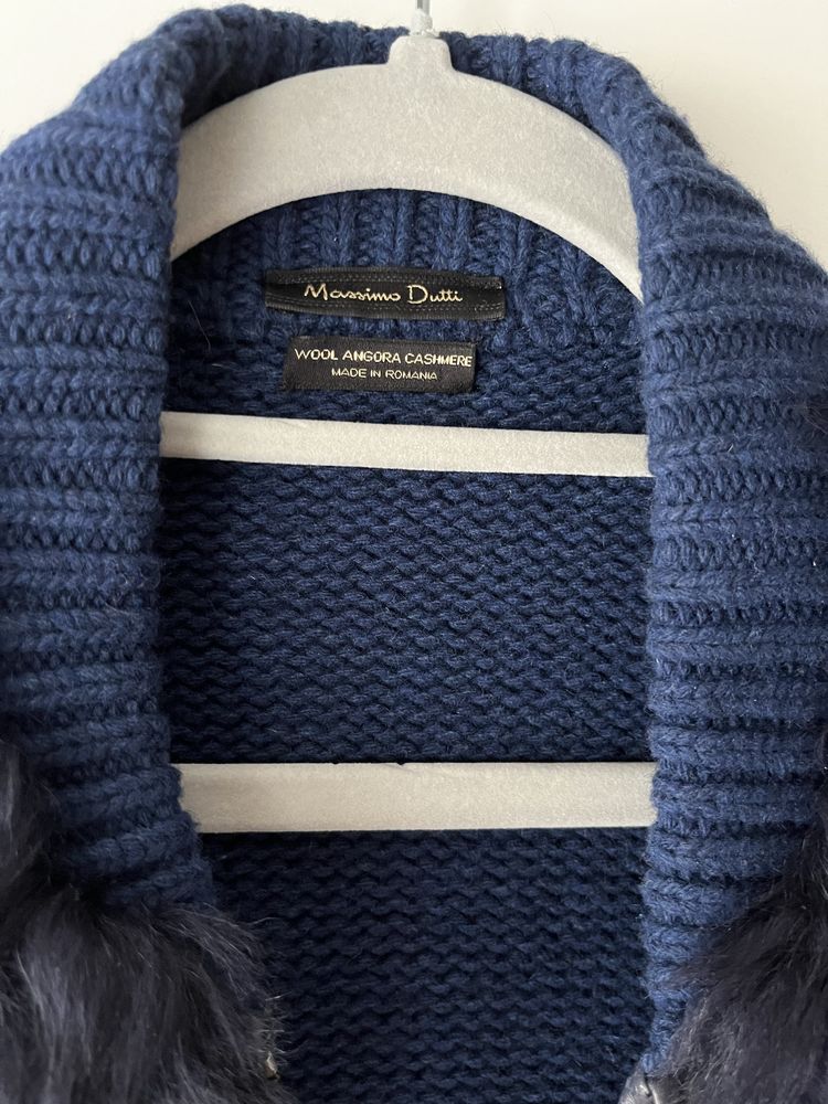 Kamizelka granatowa z futerkiem Massimo Dutti