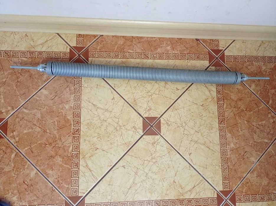 Пружина розтягування Alutech для секційних гаражних воріт, ролет