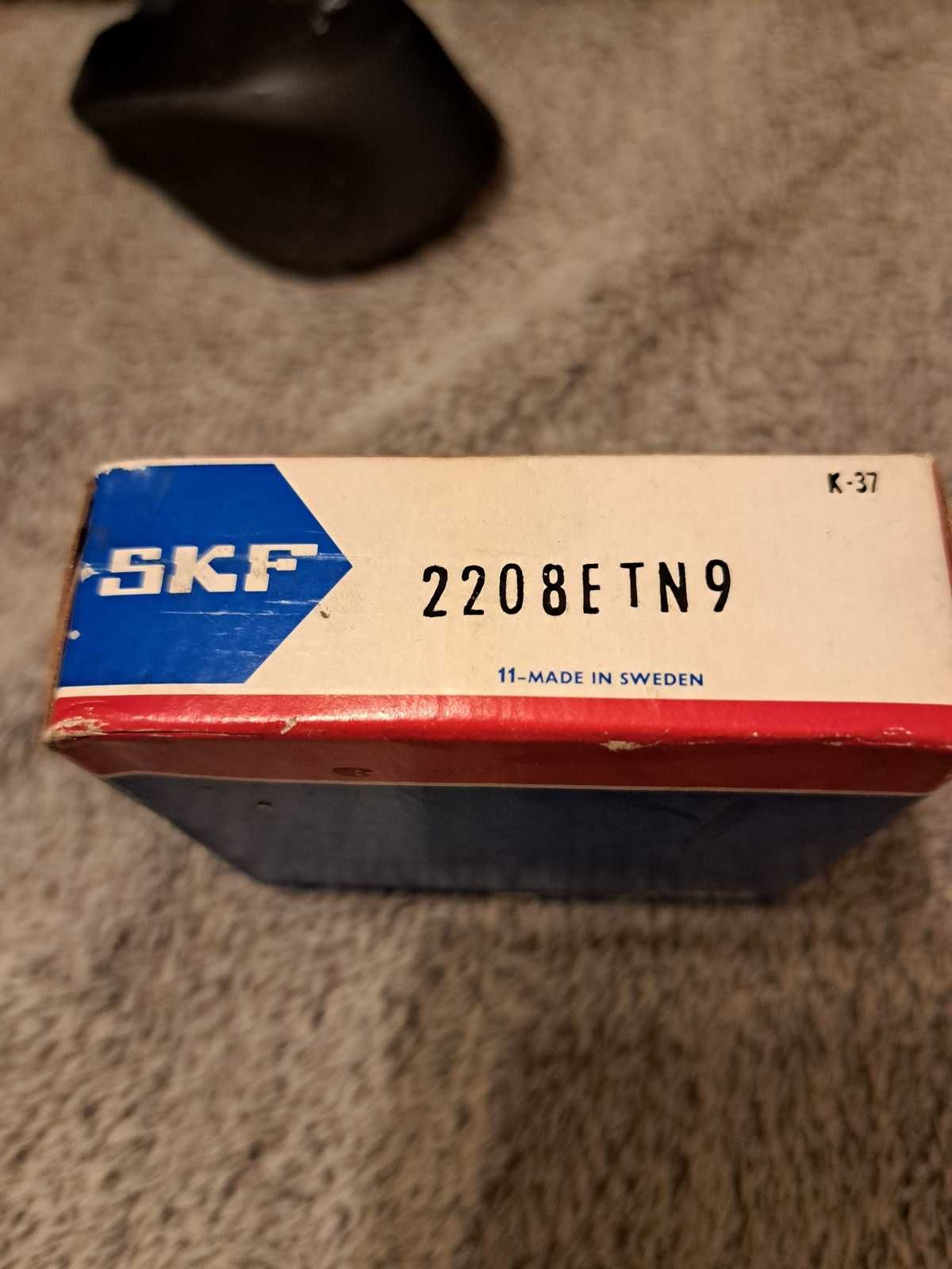 Łożysko kulkowe wahliwe SKF 2208ETN9
