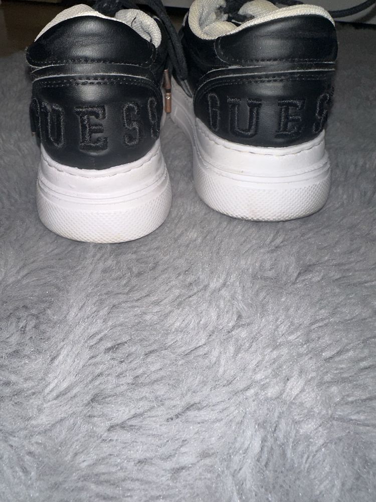 GUESS buty adidasy  32