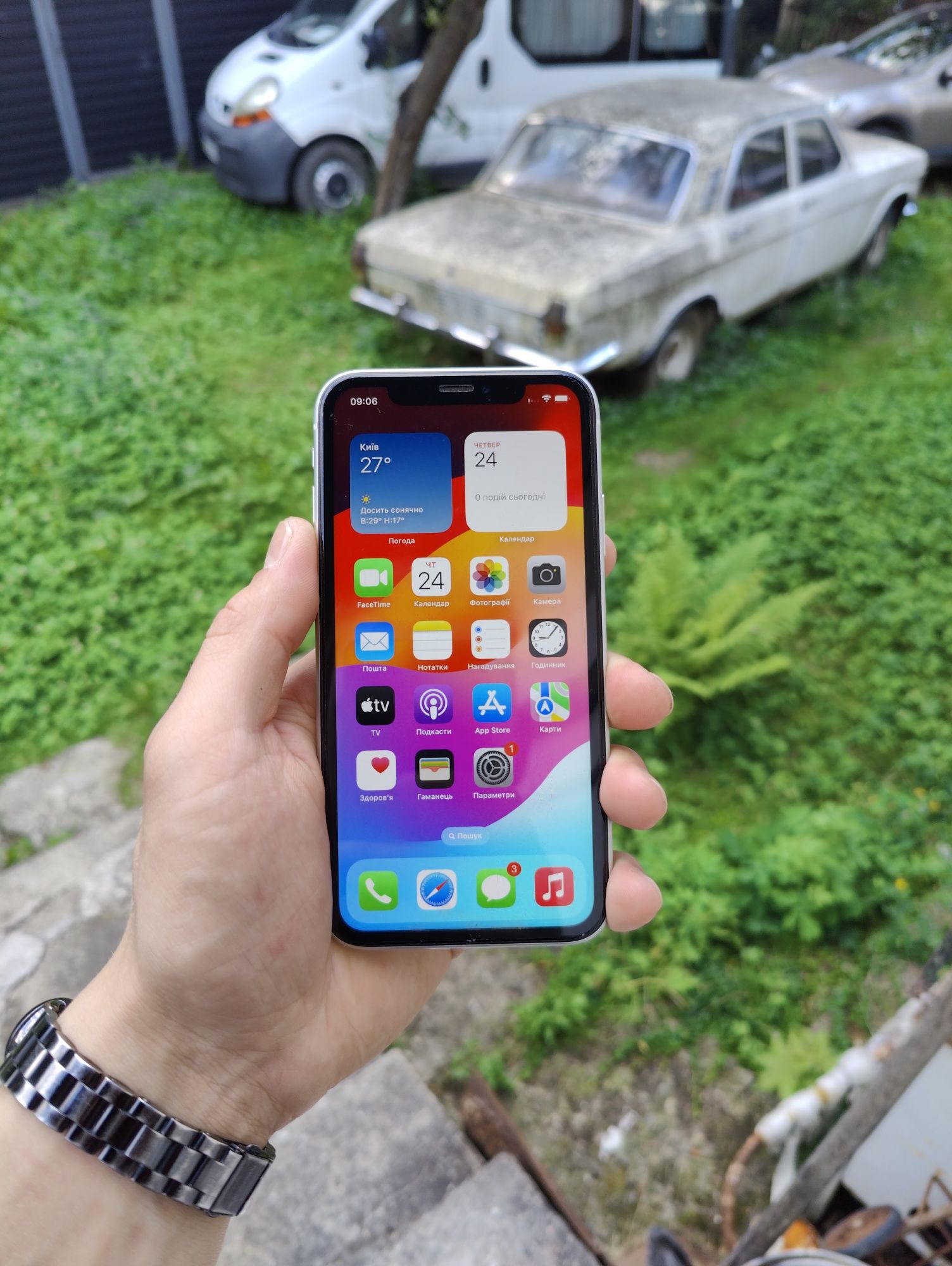 iPhone XR 64gb АКБ 80% Neverlock White