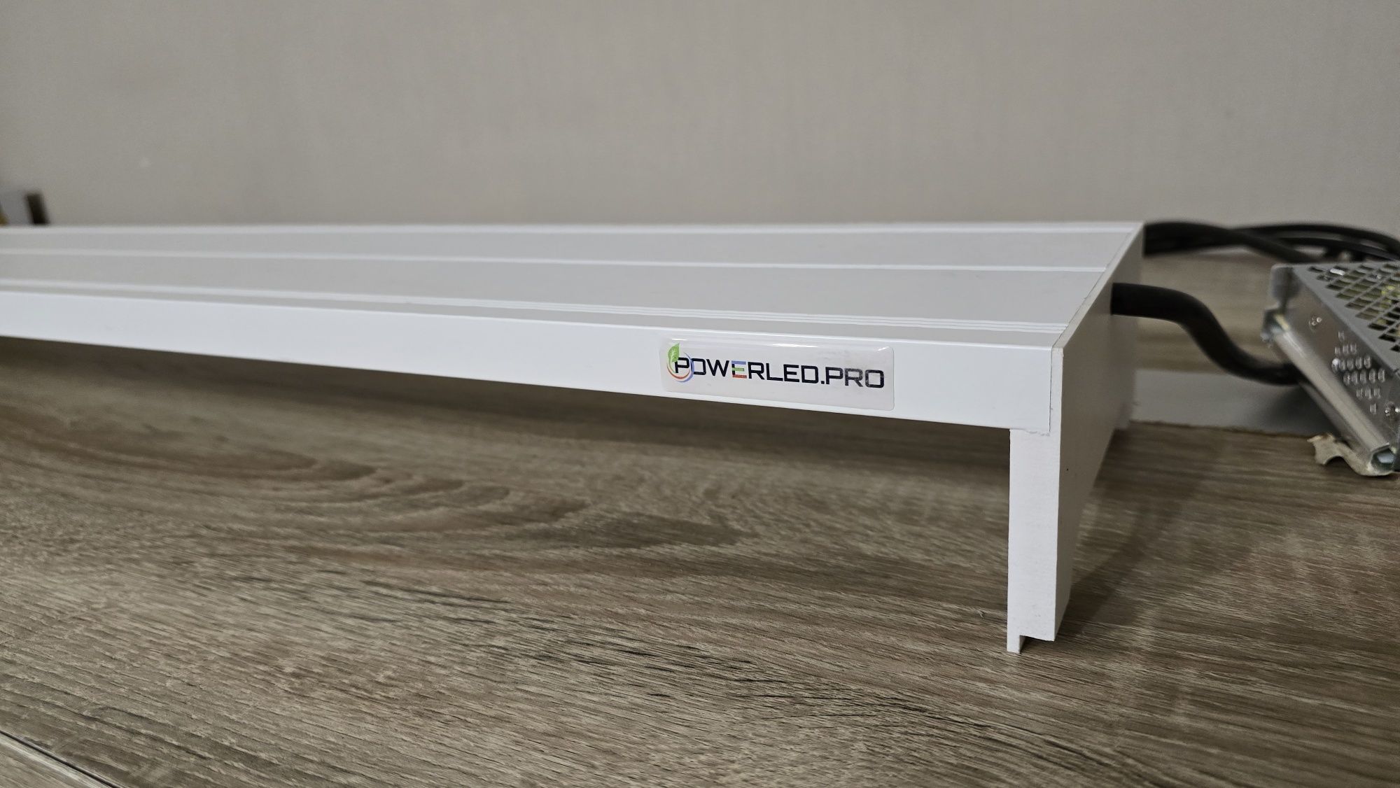 Do akwarium 80 cm - lampa powerled ze sterownikiem