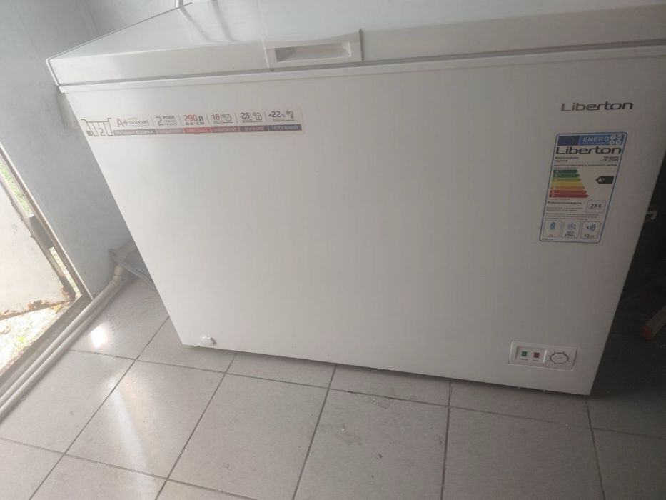 Продам морозильну камеру 290л