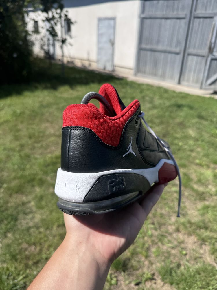 Jordan Max Aura 3