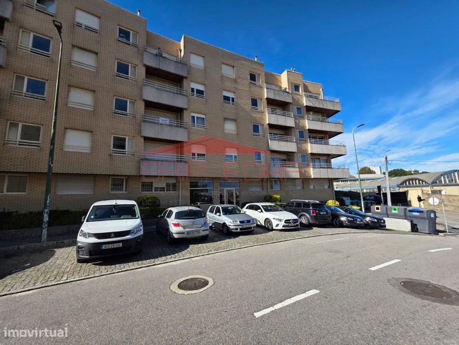 Apartamento para alugar junto ao Arrábida Shopping