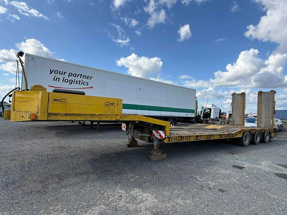 Goldhofer  Naczepa niskopodwoziowa Goldhofer 3 osie – 2002 r.