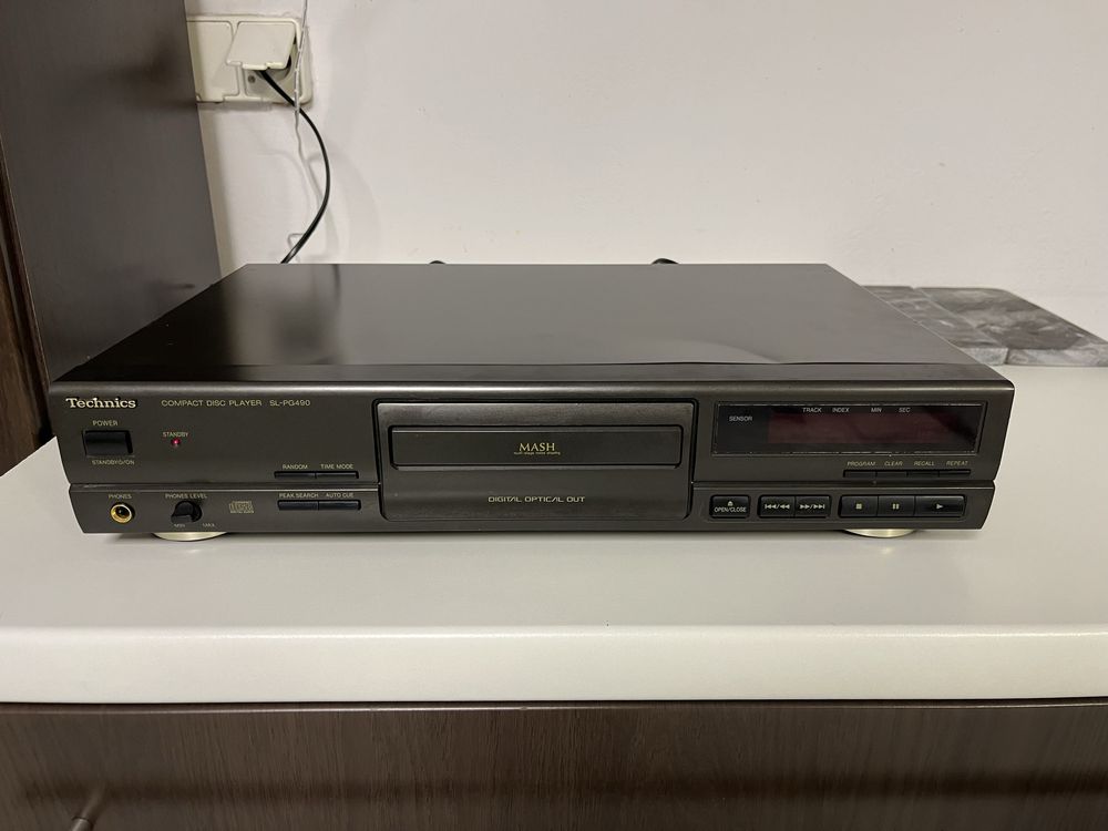 Odtwarzacz CD Technics SL PG 490