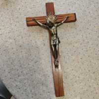 Cruz de Cristo em madeira e latão em excelente estado