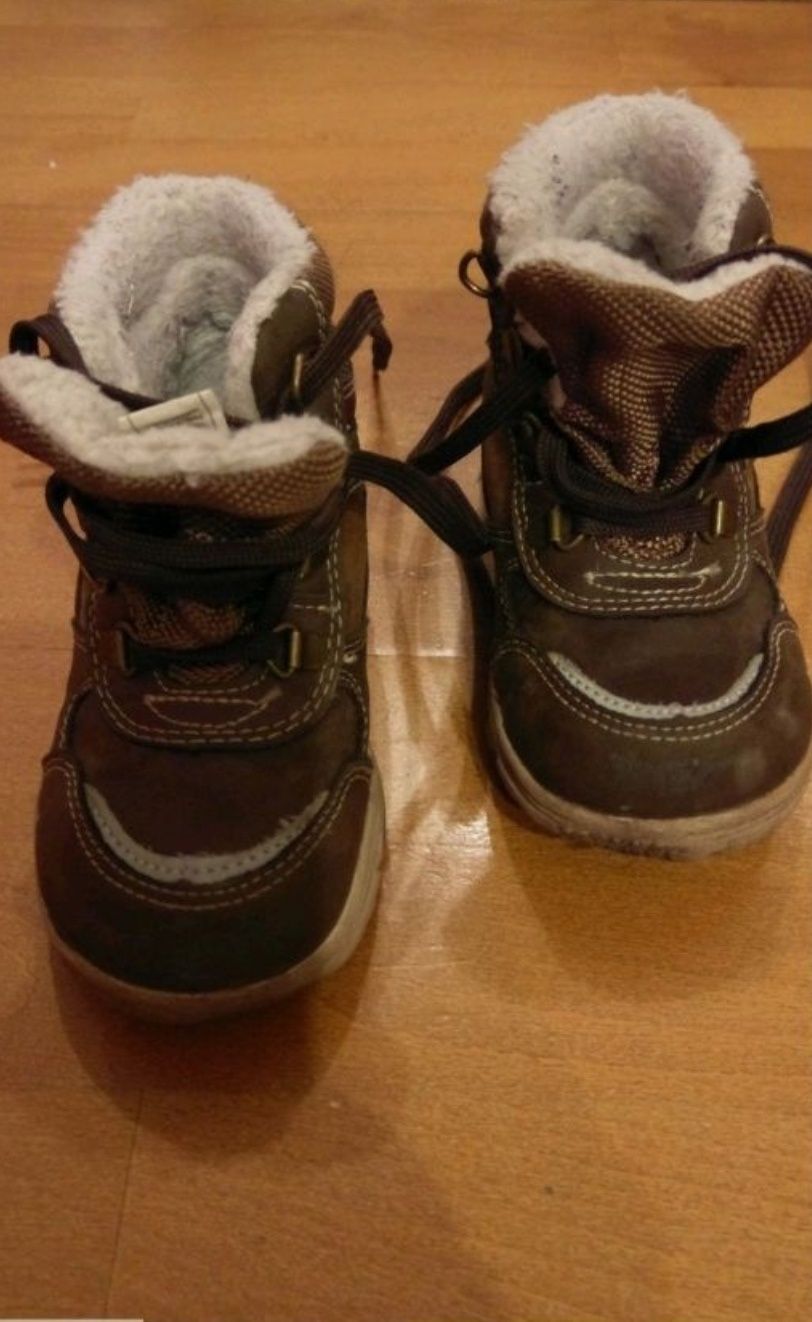 Buty chłopięce CCC rozmiar 23