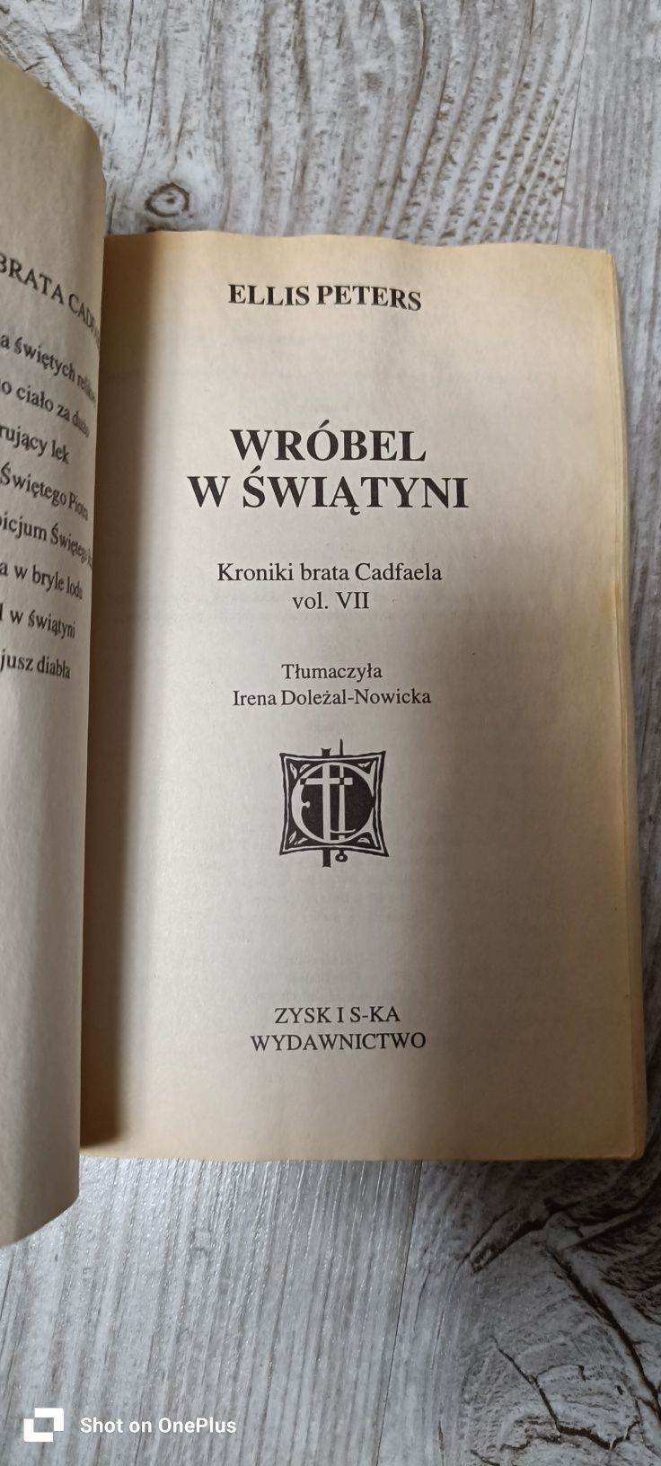 23. książka wróbel w świątyni ellis Peters