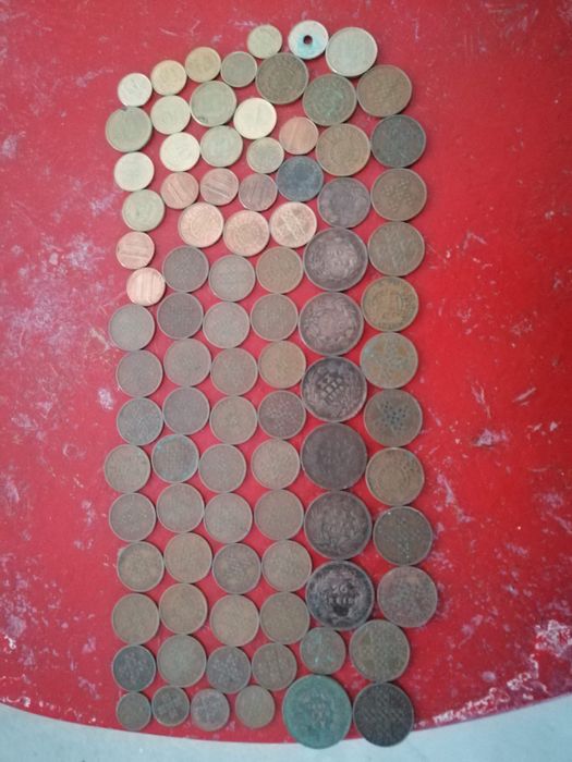 Notas e moedas antigas