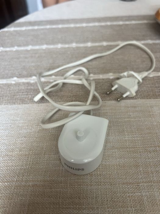 Philips зарядка для зубної щітки