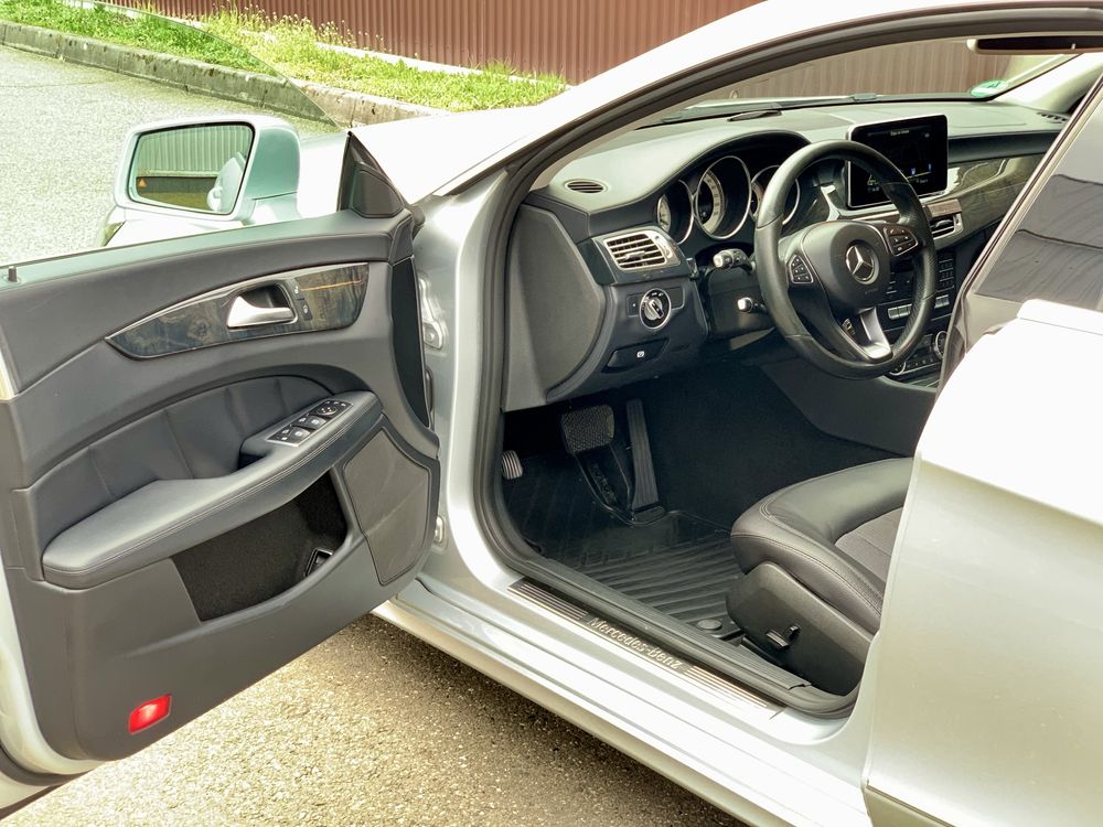 Mercedes Benz CLS